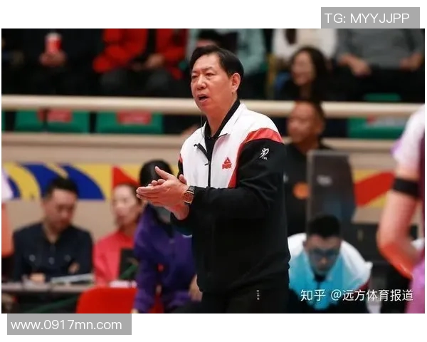 杨芳专访：从排球新星到传奇教练的心路历程与成长故事